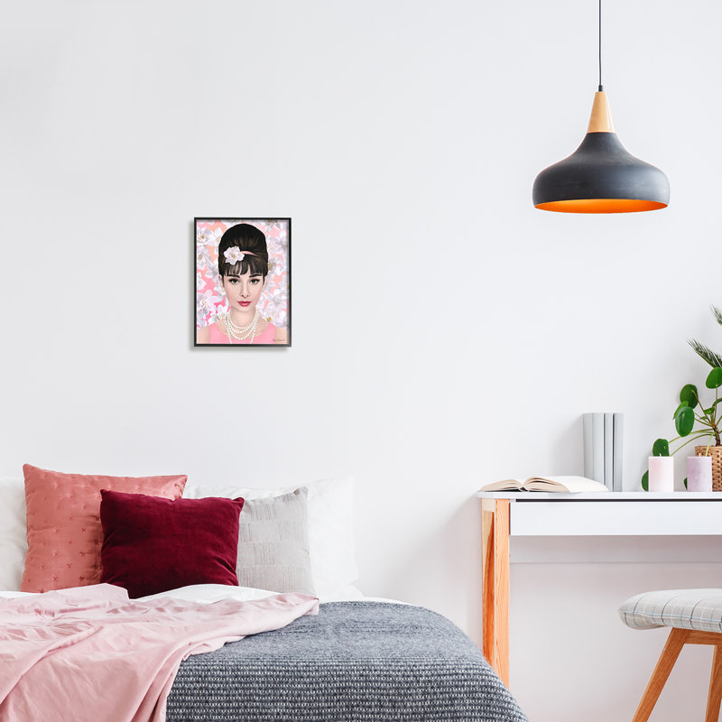 Audrey Hepburn, H 14 po x l 11 po x P 1,5 po, Giclée encadrée noir minuit