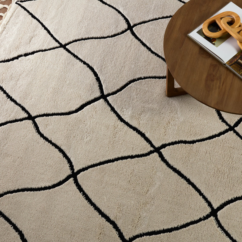Black and Ivory Trellis Rectangular 10' x 14' Shag Rug