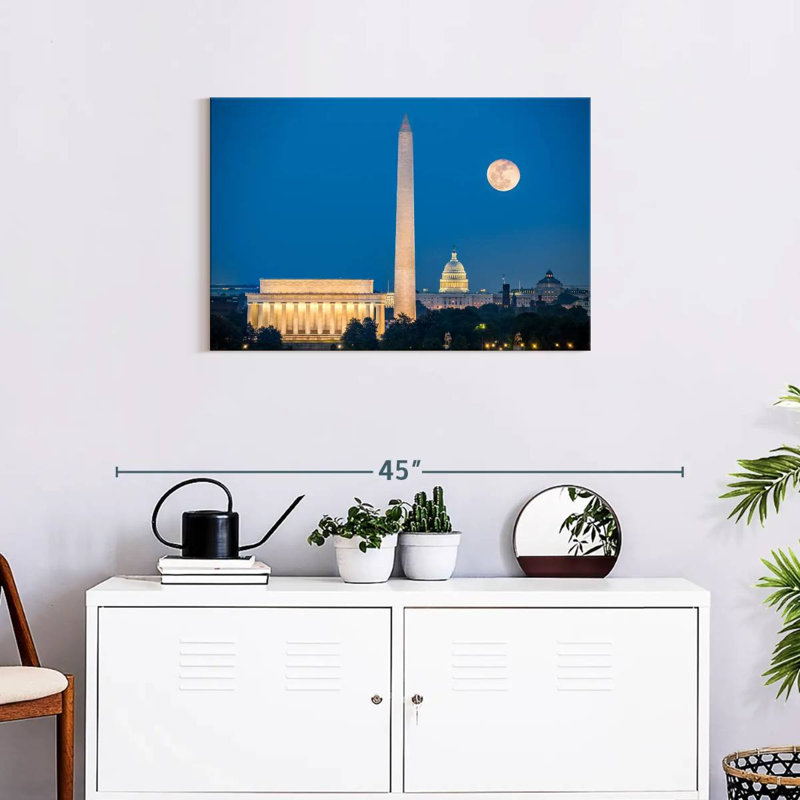 Sireci DC, 20" H x 30" W