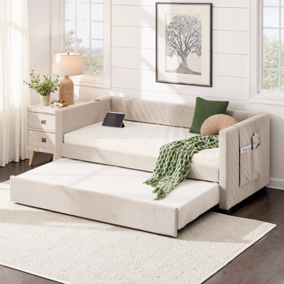 Twin Size Upholstered Daybed with Trundle, USB Port & Side Pockets – Emerald Velvet, Modern V‑Grained Backrest, No Box Spring Needed – Space‑Saving Sofa Bed for Bedroom, Guest Room, or Apartment