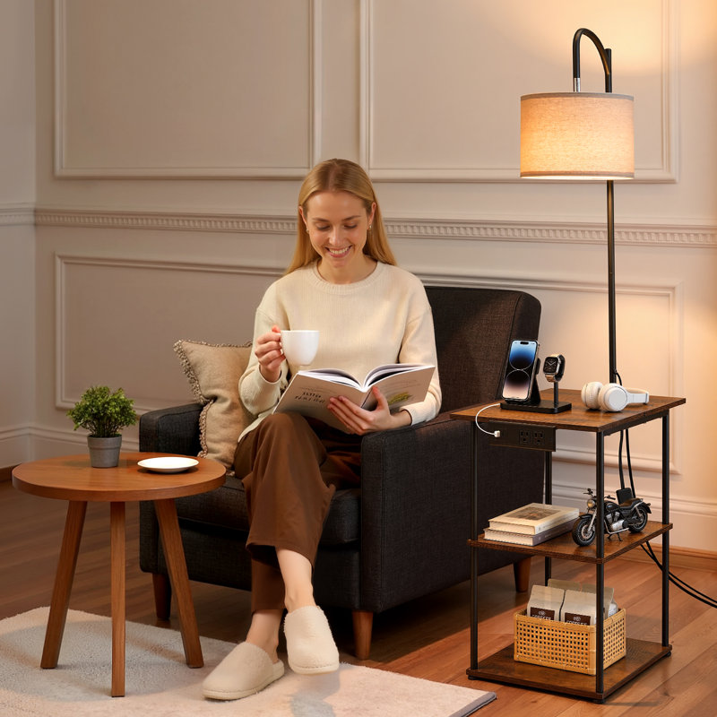 Lampe sur pied avec table, table de bout étroite à 3 niveaux avec tablettes ouvertes et éclairage à température de couleur 3, table de chevet latérale avec port USB et port de charge de type C et CA pour le salon, la chambre à coucher, le dortoir