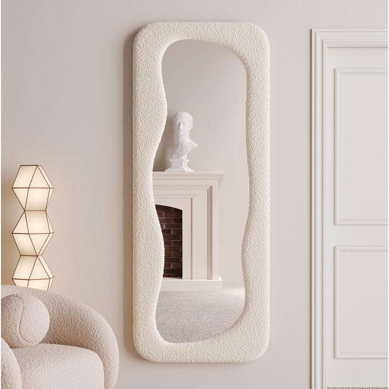 Wavy Mirror