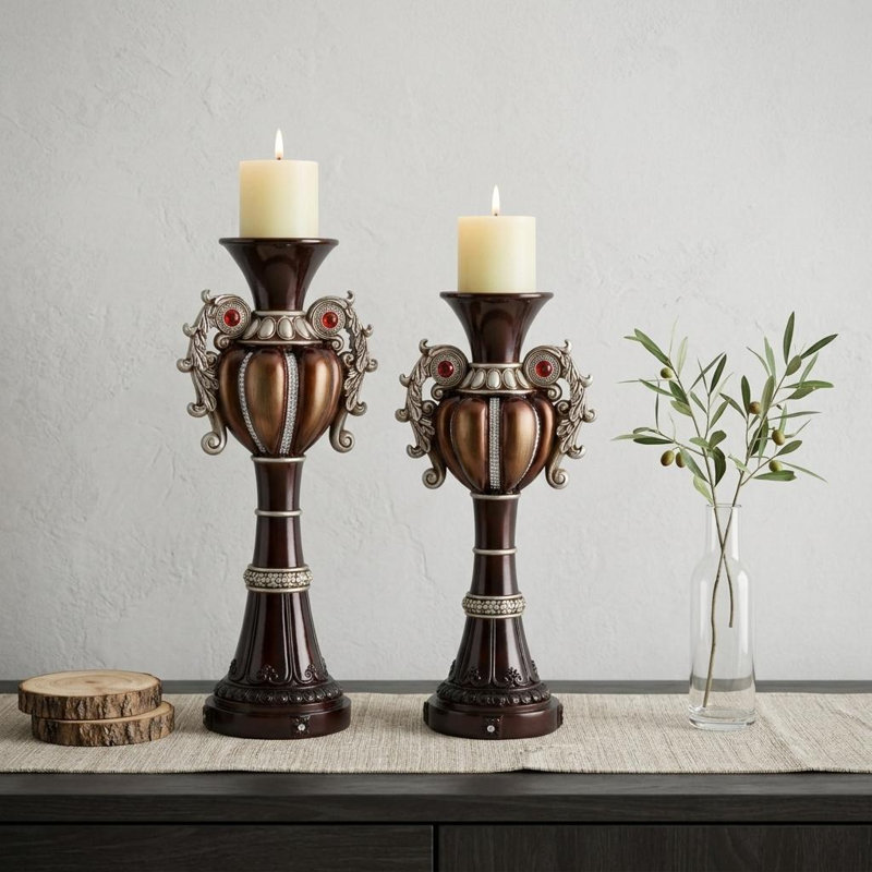 Ensemble de deux bougeoirs de table en bronze en forme d'urne pour bougies piliers