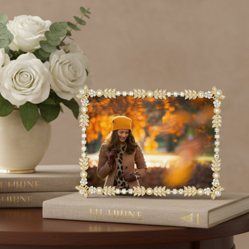 Duchess Metal Picture Frame, 5" x 7", Gold