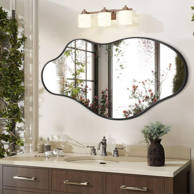 Miroir mural asymétrique