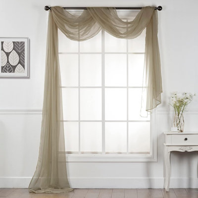 Panneau de rideau transparent en polyester Giannoula