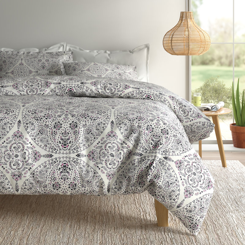 Ornate Traditional Box Stitch Geometric Shapes Comforter, King Comforter + 2 King Shams, Gray