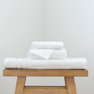 Ensemble de bain Cariloha (1 pièce) | Blanc Comprend 1 drap de bain, 1 débarbouillette et 1 débarbouillette | Mélange de coton turc et de viscose