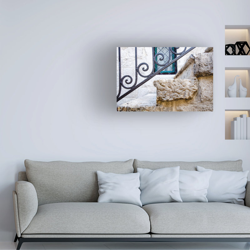 Laura Denardo, «Iron Détail I Kotor Monténégro», art sur toile, H 30 po x l 47 po x P 2 po