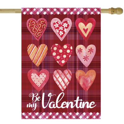Drapeau de maison d'extérieur en plaid et cœur Be My Valentine 28 po x 40 po
