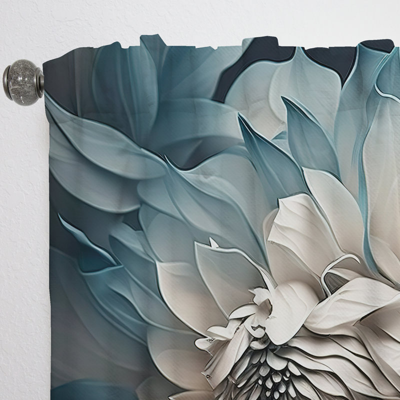 Bleu et blanc Dahlia Flowers I - Rideau en velours floral - 1 panneau, L 52 po x L 84 po