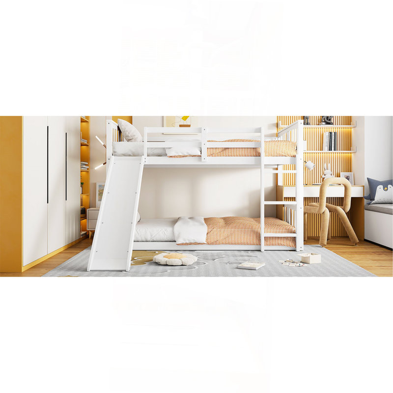Lit simple superposé au-dessus d'un lit simple avec glissière et échelle, blanc