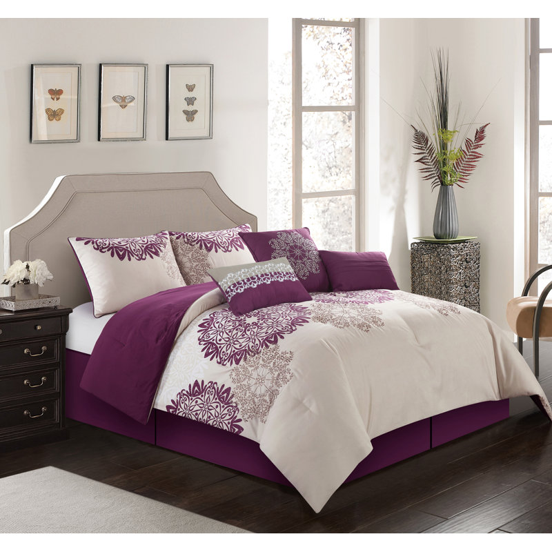 Comforter Set, Queen Comforter + 6 Additional Pieces