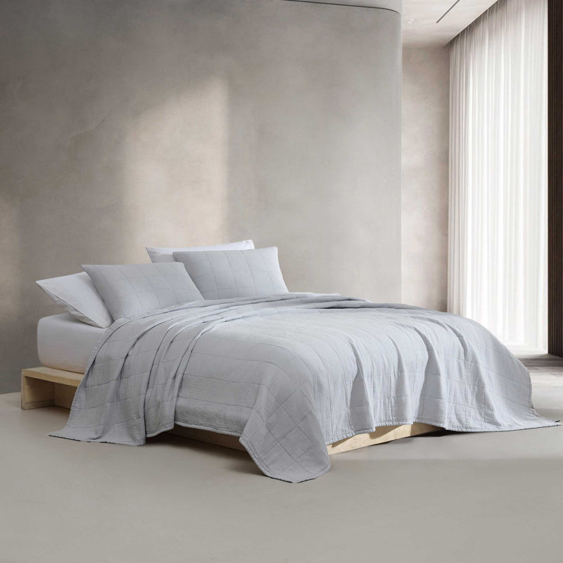 Calvin Klein Cotton Gauze Solid Cotton Blue Quilt Set, Queen Quilt + 2 Standard Shamps