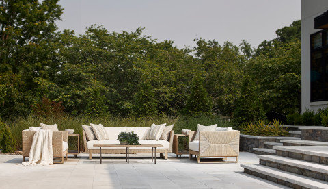 Praia Outdoor 3-Seat Patio Sofa