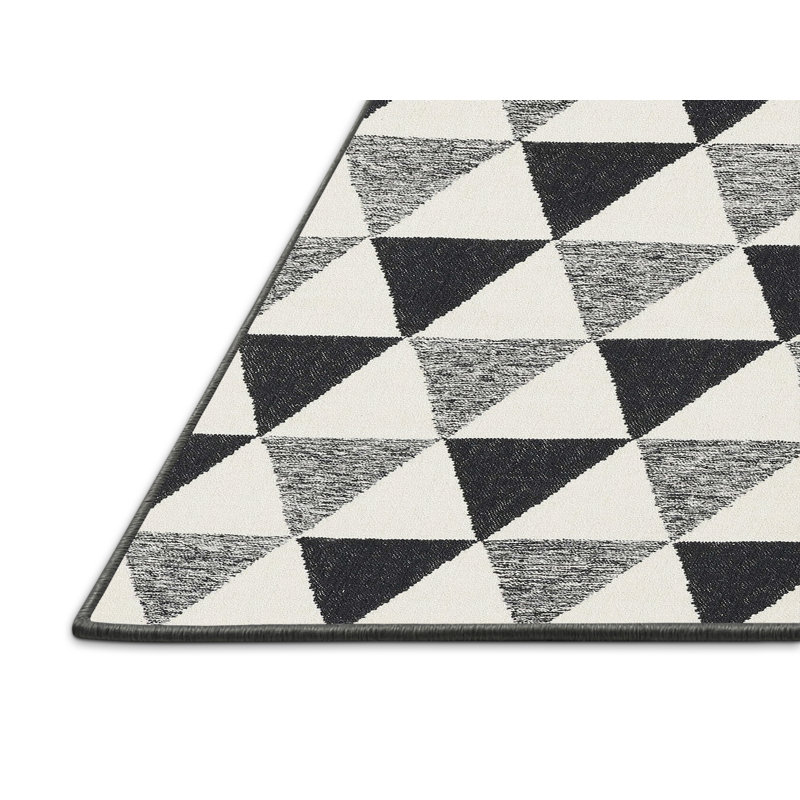Geometric Indoor Rug, Rectangle 5' x 7'