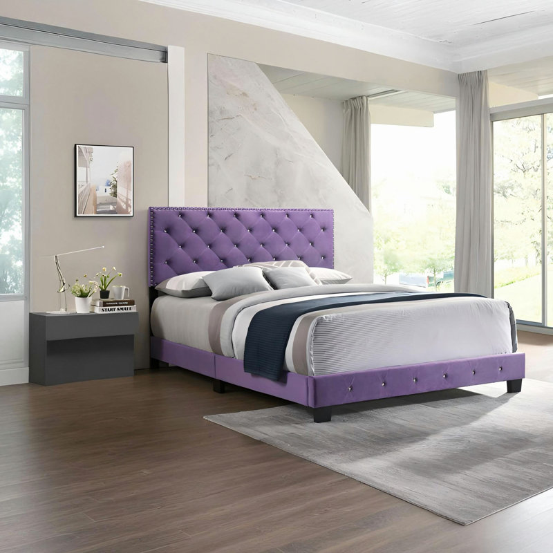 Charmant lit dans une teinte rafraîchissante, Purple, Queen