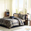 Literie grand bleu marine avec édredon et draps écossais. Comprend un édredon, 2 taies décoratives, un oreiller, des draps et des taies d'oreiller. Rembourrage. Lavable à la machine. Ensemble de chambre à coucher décoratif. Draps - multicolore Comprend-125074203