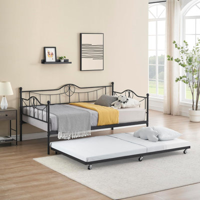 Twin Daybed with Trundle, Metal Platform Bed with 6 Wheels, Sweet Heart Design, Guest Sofa Bed for Bedroom, Black