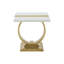 Table d'appoint contemporaine dorée et blanche avec piètement à tréteaux en forme de O et plateau carré