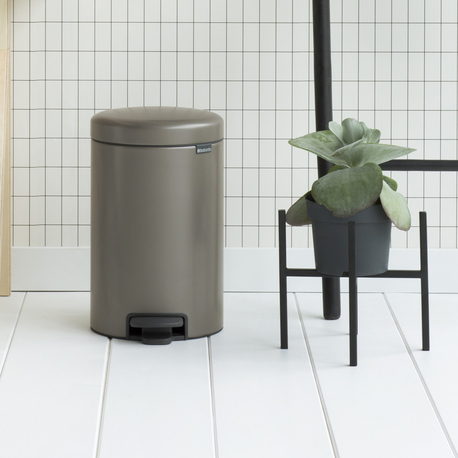 Brabantia Newicon 3.2gal Step-On Can, Platinum