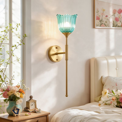 Ensemble de 2 appliques murales à piles, abat-jour en verre tulipe floral bleu avec métal doré, applique murale à intensité variable rechargeable avec télécommande, pour la salle de bain de la chambre à coucher