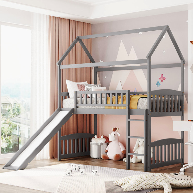 Lit mezzanine simple avec glissade en gris - amusant et divertissant. Structure en bois sécuritaire pour. Aire de jeu fantaisiste