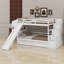 Lit superposé simple au-dessus de simple avec tiroirs et tablettes, lit superposé en bois avec escalier de rangement et bureau-354836956
