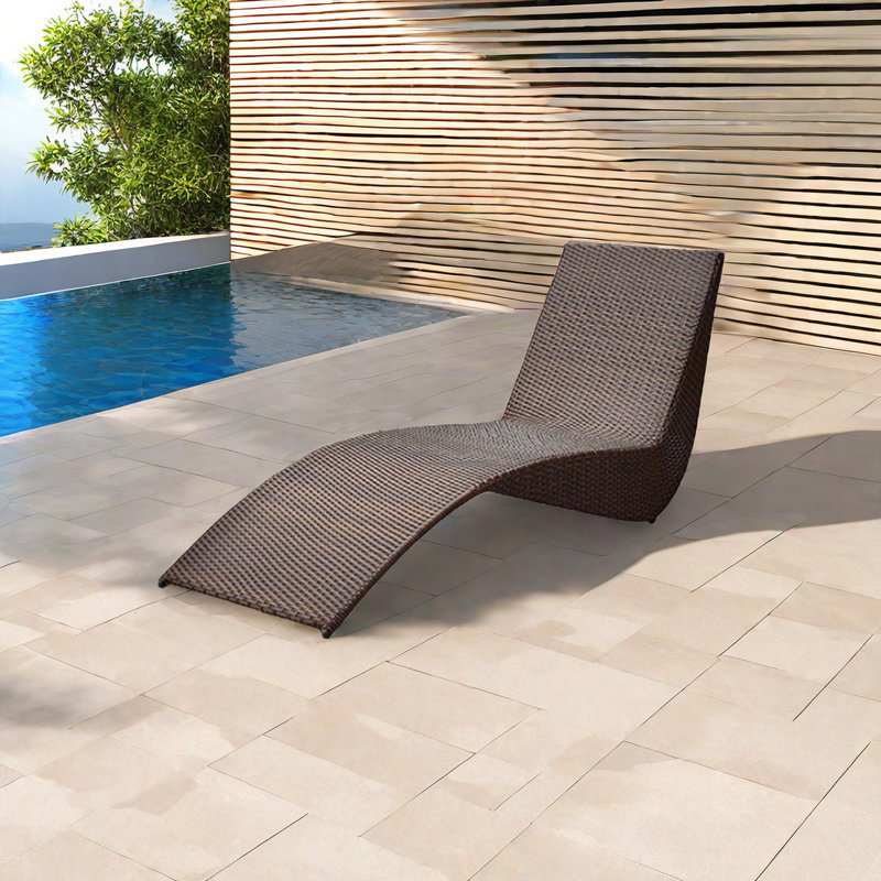 Chaise longue en rotin pour l'extérieur, Brun