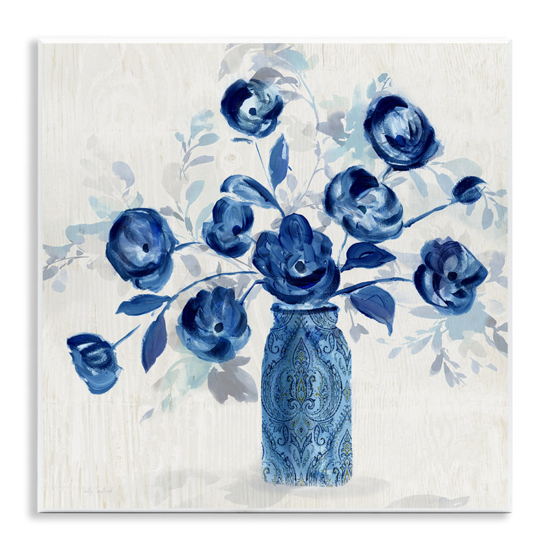 «Blue Roses Ornate Jar» par Sally Swatland