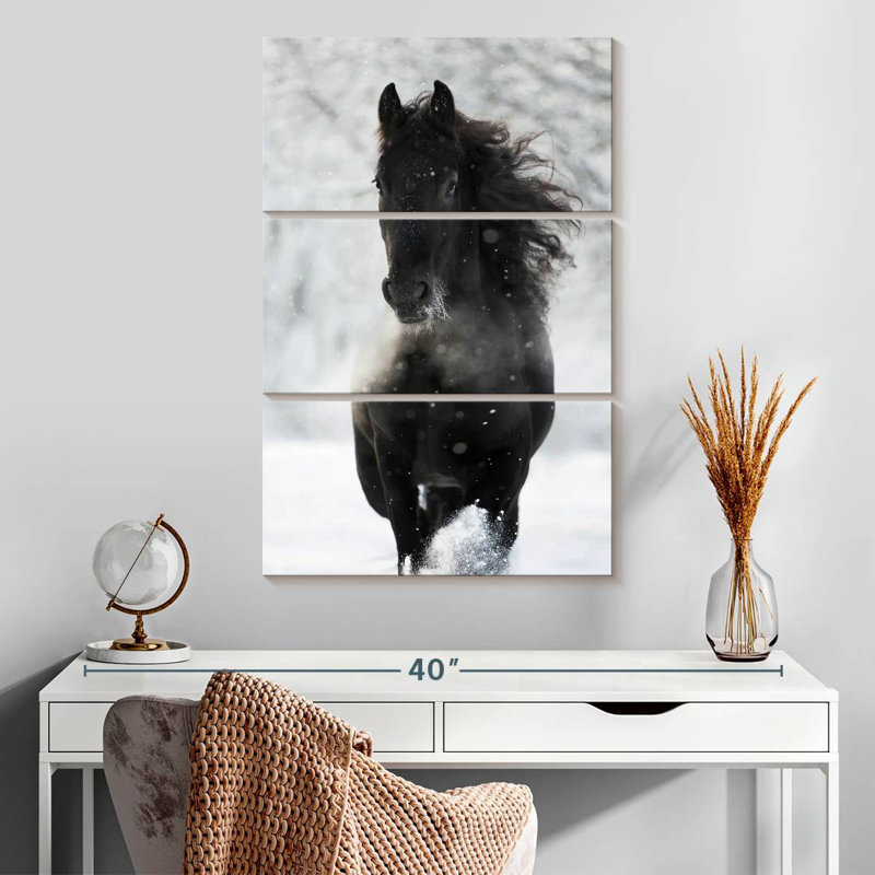 Cheval frison foncé Brampt, H 32 po x l 20 po