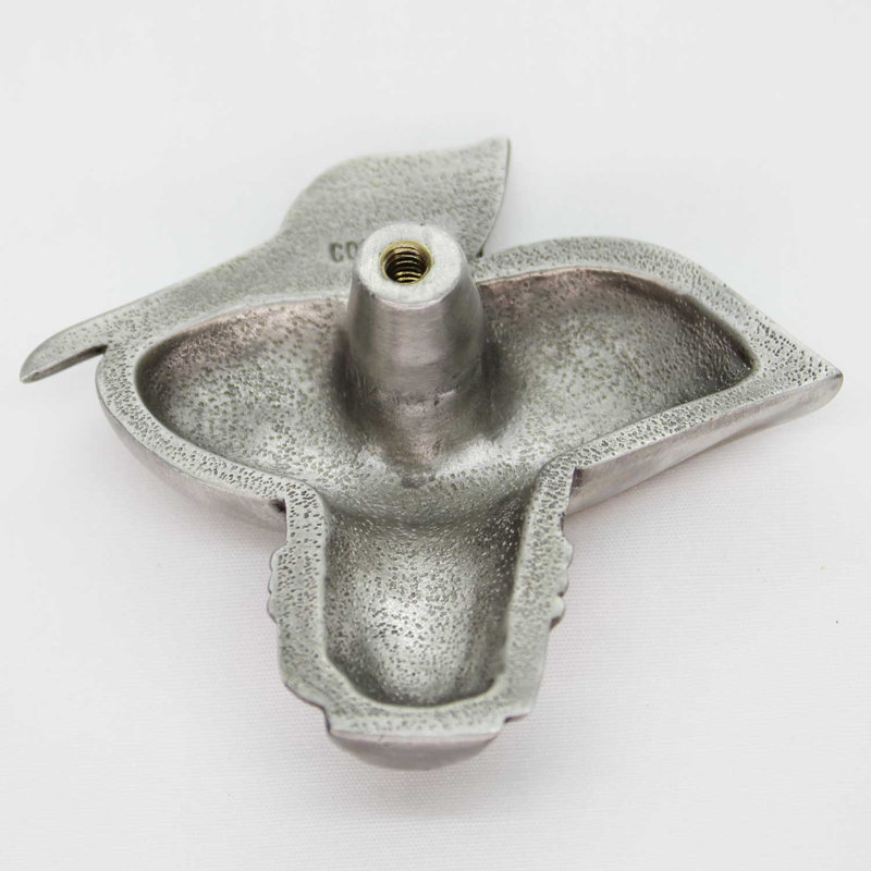 2 3/4" Pelican Right Facing Knob