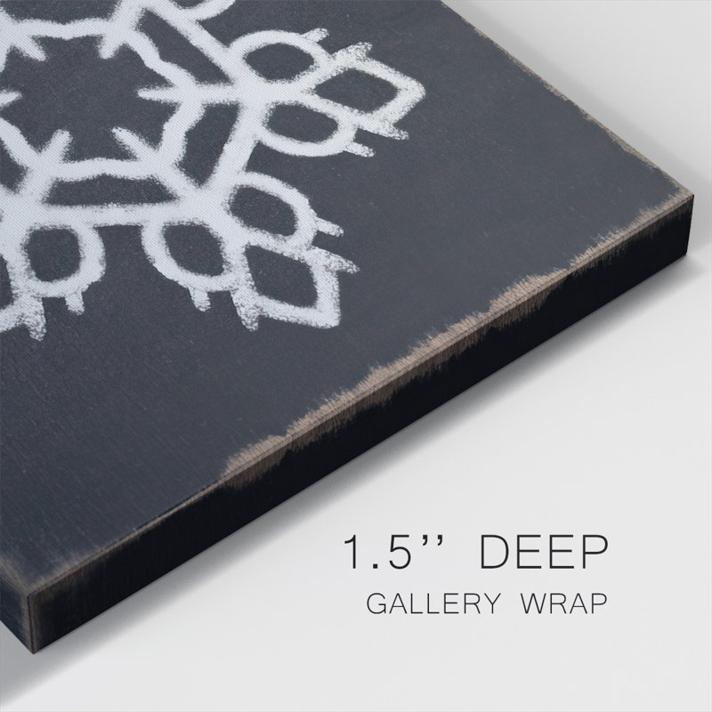 «Chalkboard Snowflake II», reproduction sur toile tendue, H 16 po x l 16 po x P 1,5 po