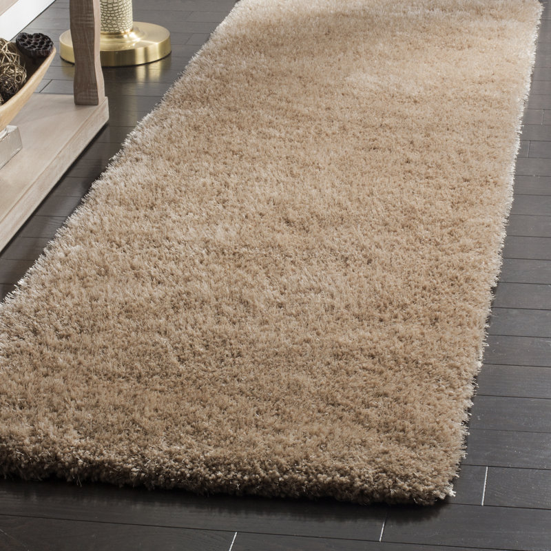 Tapis de couleur unie à poils longs Winnett, Tapis de couloir 2 pi 3 po x 8 pi