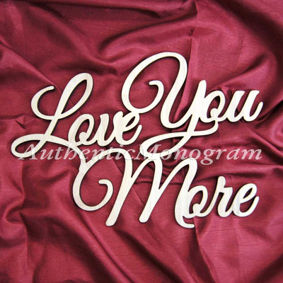 Décoration murale monogramme Love You More