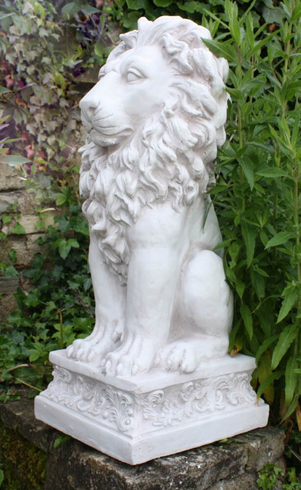 Statue Sitting Lion