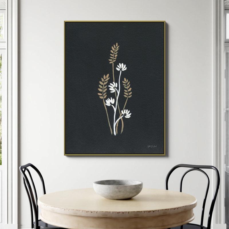 «Petite Floral II» d'Yvette St. Amant, Toile avec cadre flottant or, Non, H 48 po x l 36 po