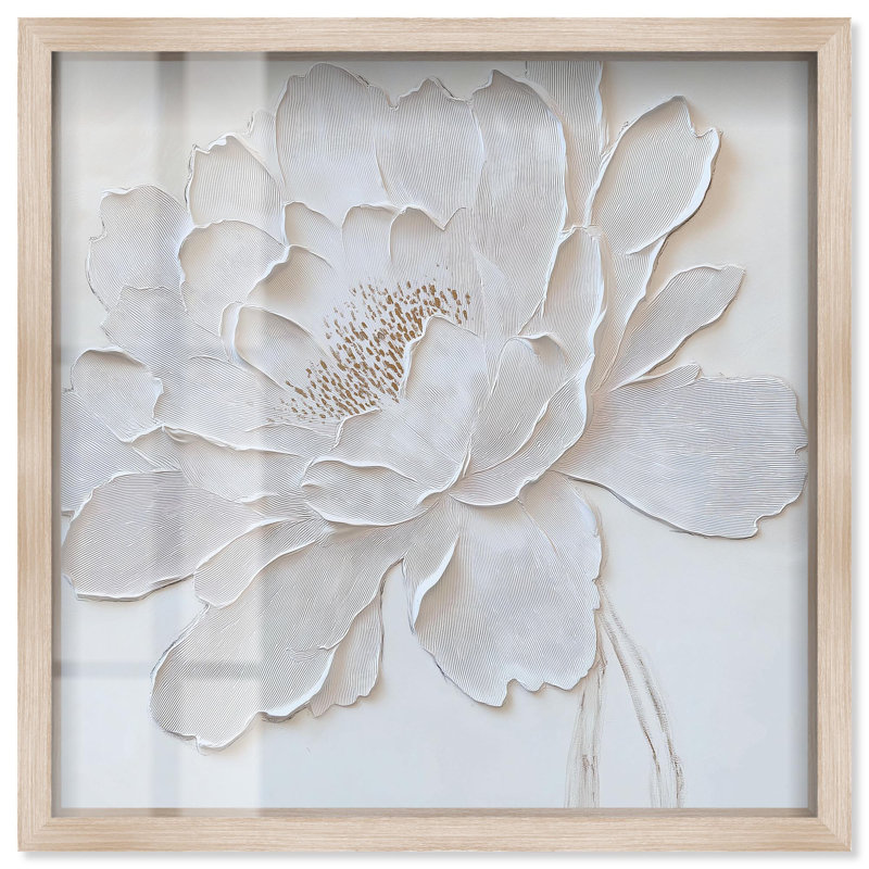 Art mural floral avec pivoine blanche en relief, par Art Remedy, cadre blond, 41 x 41, H 41 po x l 41 po, Cadre blond