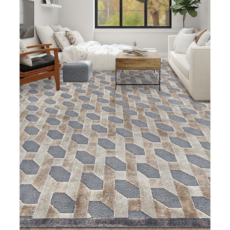 Hand-Knotted High-Quality Beige Area Rug