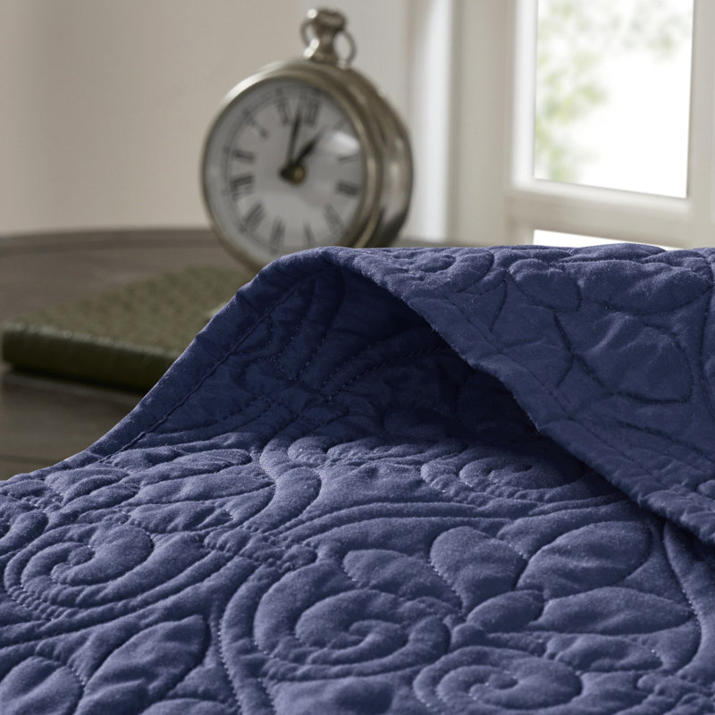 Couvre-lit réversible bleu marine très grand - Le motif classique en coton prélavé est rembourré pour plus de confort et comprend 2 taies décoratives, une longévité et un confort matelassé élégant.