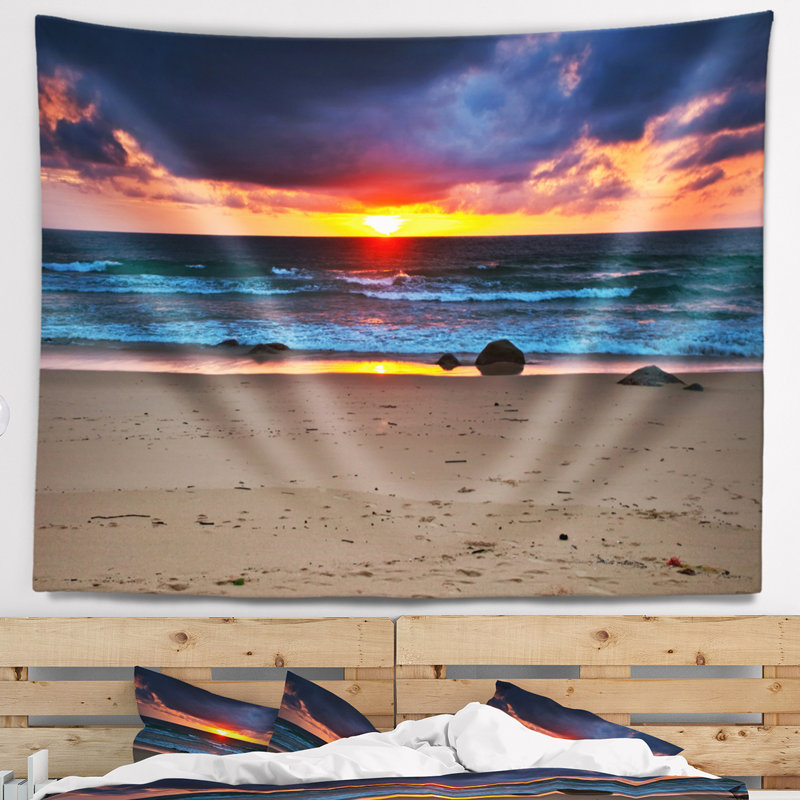 Tapisserie «Seashore Dramatic Colorful Sky Over Beach», H 78 po x l 92 po