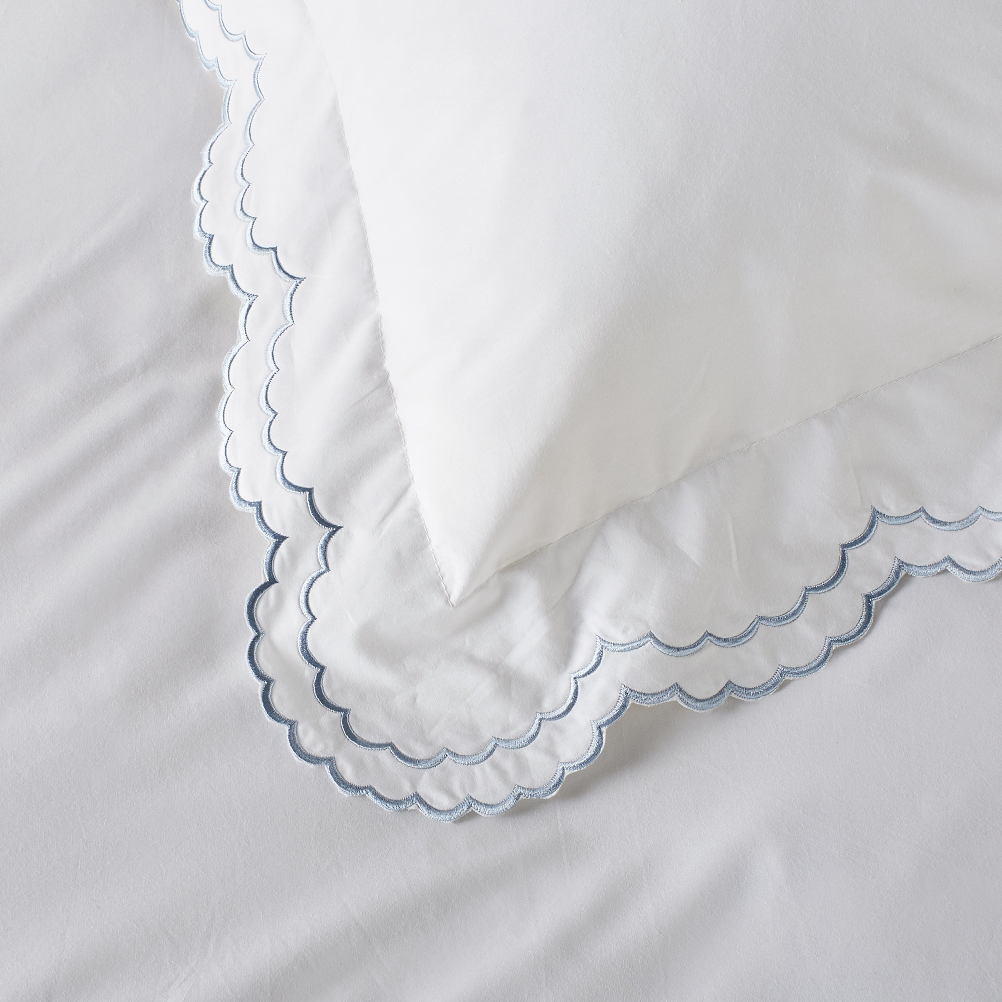 Bara Cotton Duvet Cover Set, King Duvet Cover + 2 King Shams, Blue/White