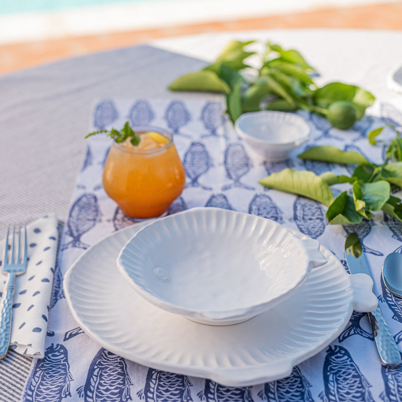 Pesce Serena Handmade Stoneware Dinner Plate, White