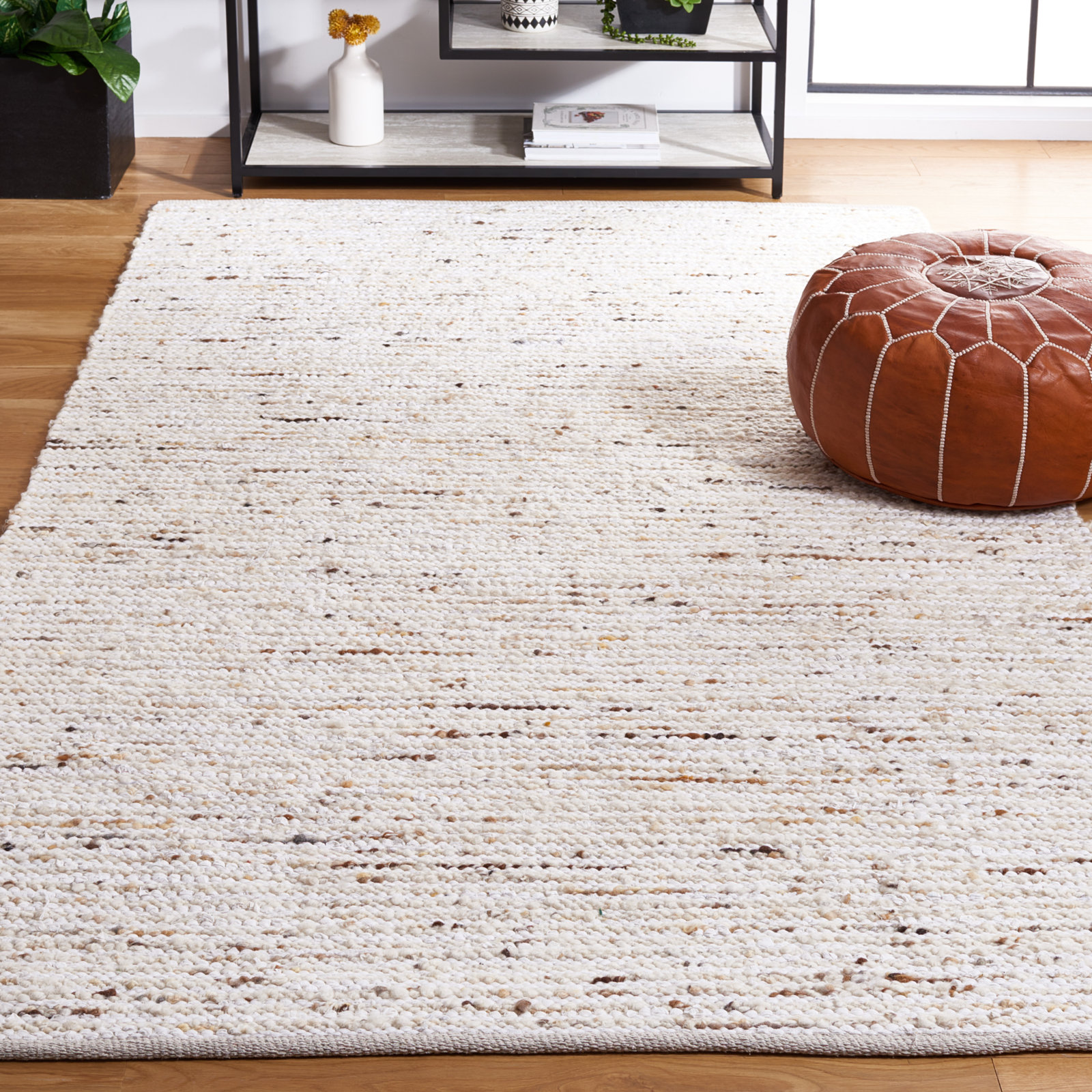 Keno Ivory Gold Rug, Rectangle 5' x 8'