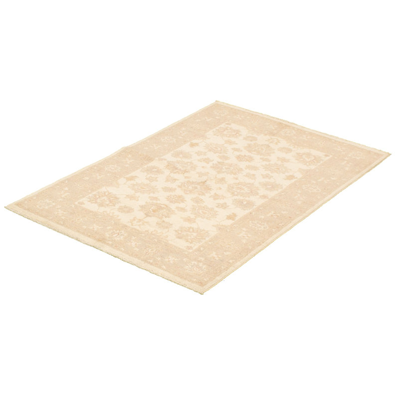 Tapis en laine crème/ivoire 4 pi x 6 pi 1 po main-of-kind-noué la 2010 ushak Jonsson