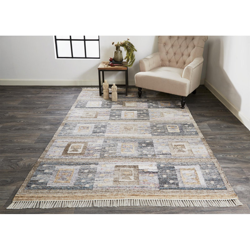 Kaylianne Moroccan Indoor Rug, Rectangle 5' x 8'
