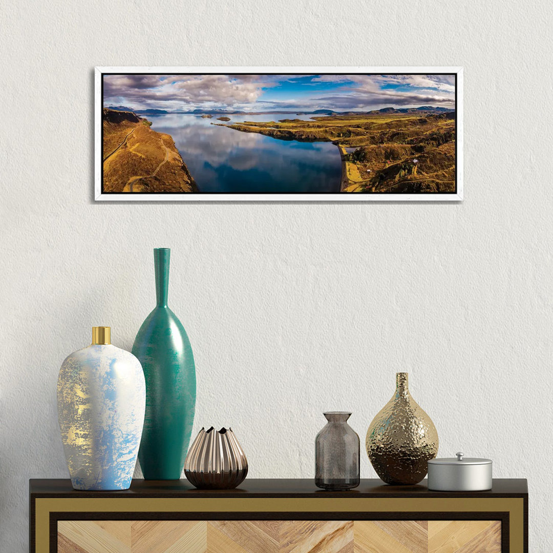 Lake Thingvellir, Thingvellir National Park, Iceland 1PC6