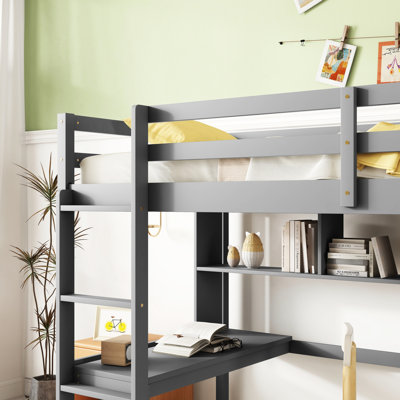Lit mezzanine simple gris avec bureau, étagères fonctionnelles et bureau d'escalade