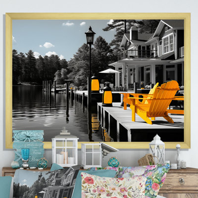 «Yellow and Gray Lakehouse Dockside Serenade II», reproduction sur toile