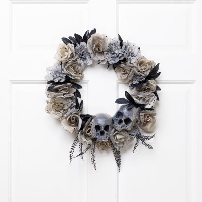 Couronne de Halloween double crâne double et roses grises non éclairées 16 po